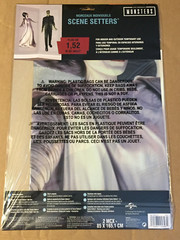 UNIVERSAL MONSTERS BRIDE OF FRANKENSTEIN & FRANKENSTEIN SCENE SETTERS 33.5″X65″