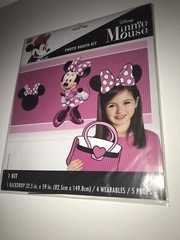 Disney Minnie Mouse Photo Booth Kit 1 Backdrop 4 Wearables 5 Props New