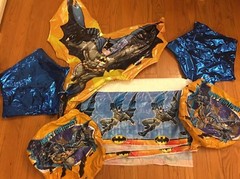 Batman DC Comics Birthday Party Decor Decorations Supplies Figures HUGE LOT- EUC