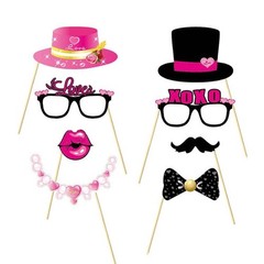 35PCS Valentine’s Day Photo Booth Props,Romantic XOXO Decorations Pink