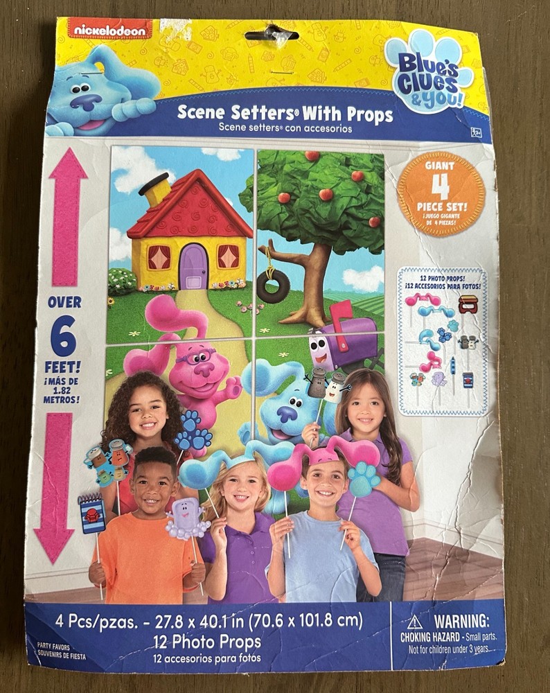 Blues Clues Party Scene Setter with 12 Photo Props 4pc Set Over 6 Feet Backdrop