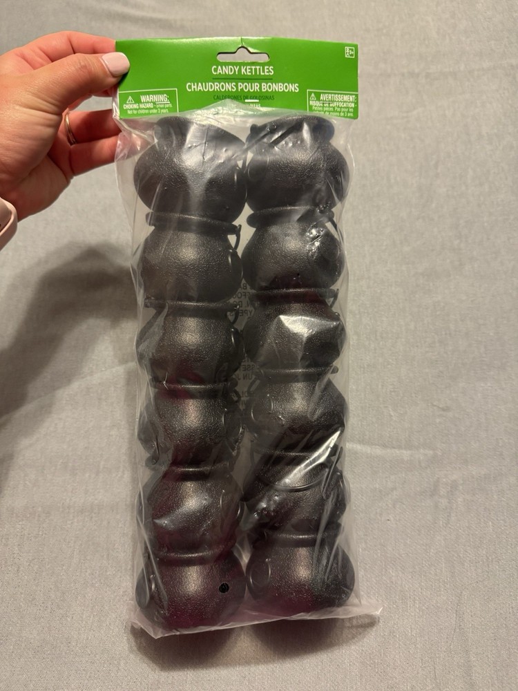 Mini Candy Kettles 12 Pack