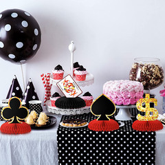 8 Pieces Casino Birthday Themed Party Decorations Set, Poker Honeycomb Centerpie