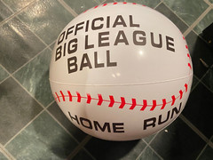 Inflatable 9″ Soccer Ball *NEW IN Package* qq1