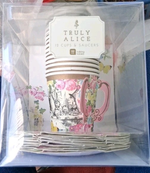 Talking Tables Truly Alice Tea Party 12 Paper Cold Cups And 12 Paper Saucers