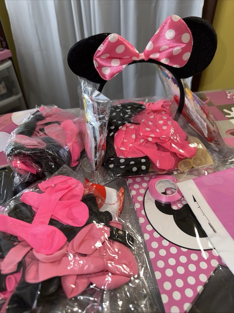 DISNEY MINNIE Character Decorations Set /Banner /Balloon/Headband NEW/a lot!!!!