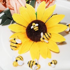 Vibrant 50 Pcs Bumble Bee Craft Set – Delightful Decor for Parties and Events