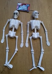 2 SKELETONS White Jointed Hanging Plastic 36x12x5.5cm New Funky Fun Decoration