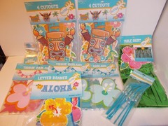 Aloha Party Decorations Lot by Party Express Hallmark SEE DESCRIPTION Luau Party