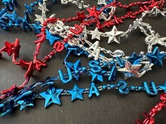 14 Pc USA Red Silver & White Plastic Beads Necklace For Party Kids Adults