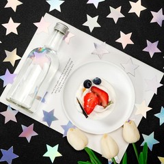 300 PCS Iridescent Disco Holographic Star Confetti Table Scatter Decor