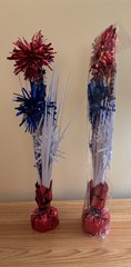 AMSCAN DELUXE SPRAY 4TH JULY CENTERPIECES NEW 1 IN PKG AND 1 NOT 18″ HIGH