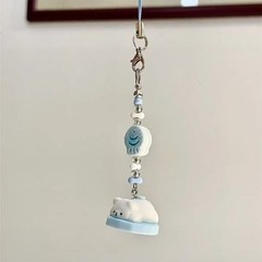 Nature Inspired Bear Keychain Pendant Accessory For Fashion Individuals