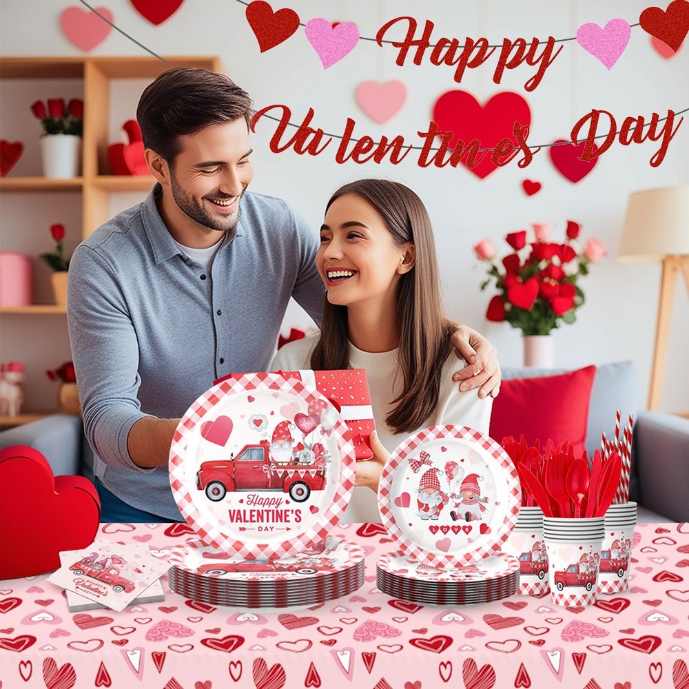 For Valentine’s Day Party Supplies – Gnome with Heart Disposable Tableware Set