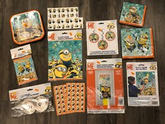 MINIONS Birthday Party Supplies DESPICABLE ME Tableware Decorations Invitations