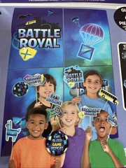 BATTLE ROYAL Photo DECORATING KIT W/ PROPS (16pc) ~Birthday Party Supplies