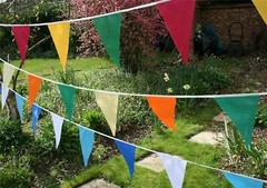 40m Multicoloured Bunting Banner 80 Flags for Outdoor Party Garden Decorations