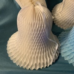 New Westminster Bells Tissue Honeycomb Decoration Various Sizes Lot of 4 Pieces