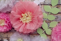 Tissue Paper Chrysanth Flowers with Butterfly and Olive Leaves for Wedding Ba…
