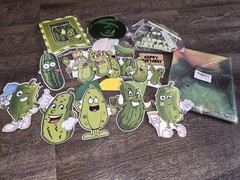 Funny Pickle Theme Birthday Party Decorations Supplies Lot – Green & Gold NWT