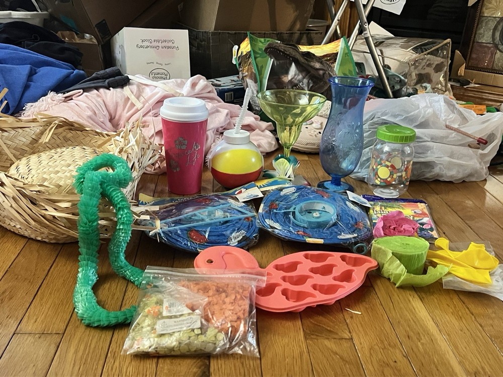 Misc. Items For Hawaiian/Luau Party/Pool, 16 Pcs, Straw Hat, Cups, Lei, Lanterns