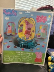 Peppa Pig 23 Piece Table Decorating Kit Party Supply New!!!