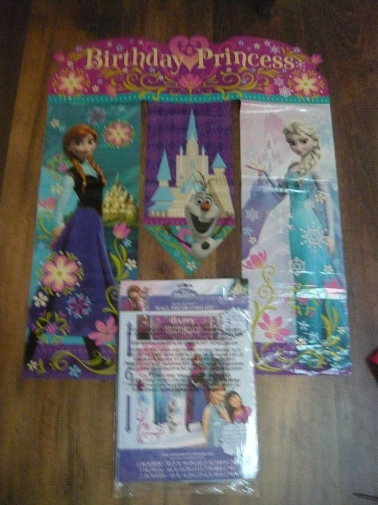 DISNEY FROZEN Scene Setter HAPPY BIRTHDAY party wall decor kit Anna Elsa Olaf -2