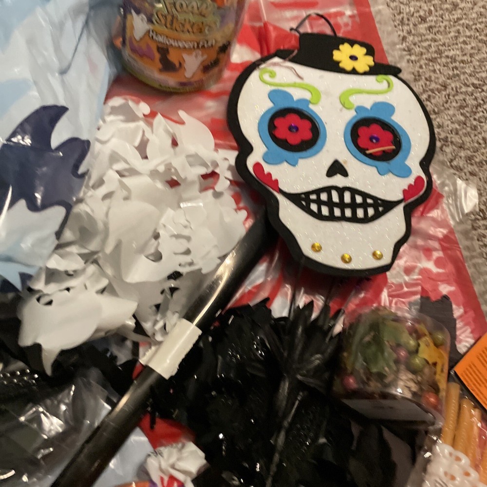 Lot Of Halloween Party Decorations Random Decor Spiders Wall/Door Covers Garland