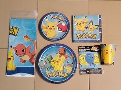 Nintendo Pokémon Pikachu Kids Birthday Party Supplies Set – Brand New Sealed