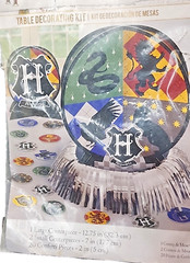 Harry Potter Hogwarts Houses Birthday Party Table Decorating Kit (OPEN) (T45)