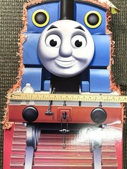 2011 THOMAS THE TANK GIANT PINATA NEW! Limited Edition! NOS!!!