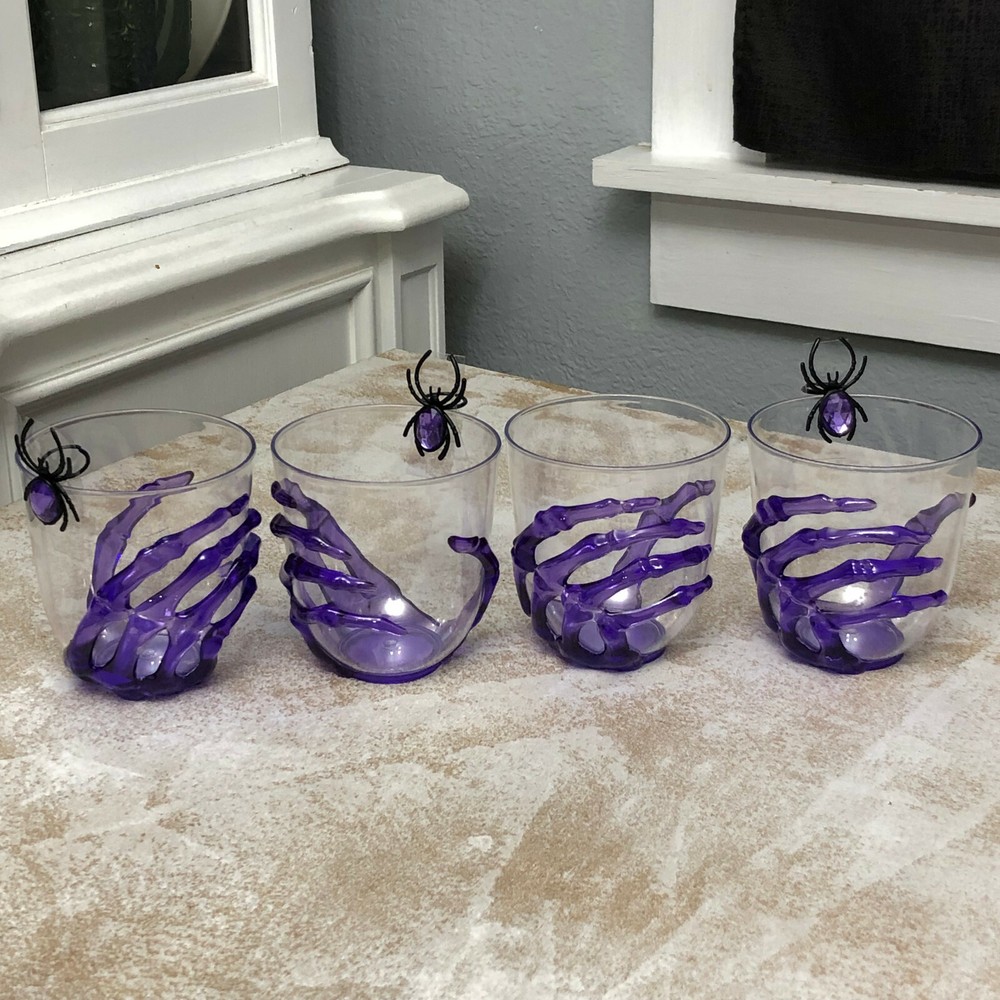 Spooky Skeleton Hand Wine Plastic Tumblers Set of 4 Glasses Halloween Party
