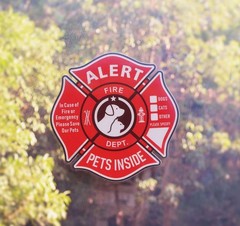 Pet Alert Stickers Static Cling Window Decals 5*5 inches, Multicolor
