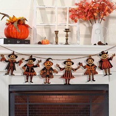 Vintage Halloween Decor Wood Banner 5.9 inches by 5.6 inches, Multicolor