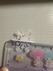 100 Pcs White Winter Snowflake Paper Made From Card Stock Paper Art and Craft