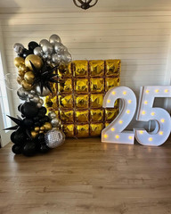 36Pcs Gold and Black Square Foil Balloons Wall Backdrop with 147Pcs Balloon Garl