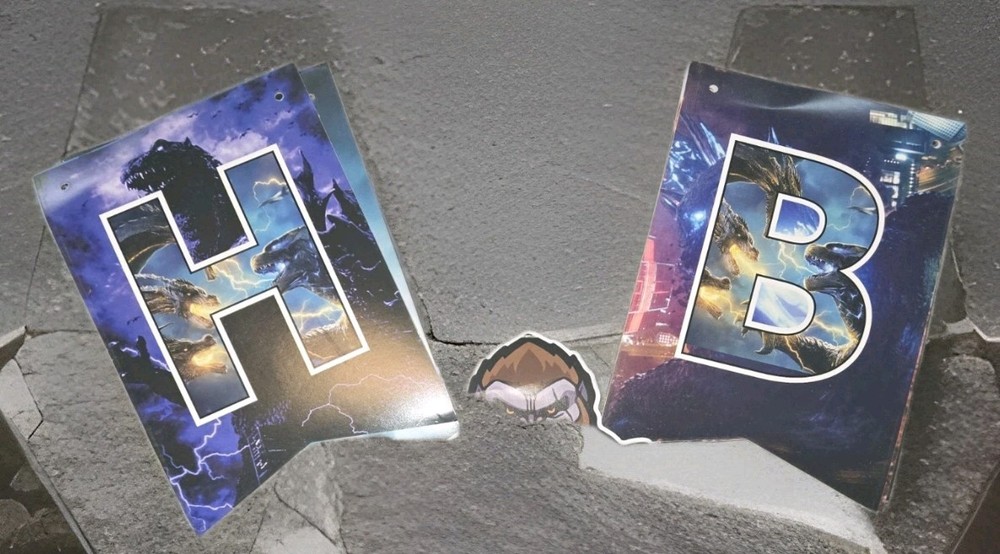 Kailua Monster Party Decorations**SMALL DAMAGE**