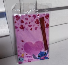 Exclusive Disney Store Japan Stitch Valentine’s Day gift bag.