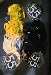 «Cheers to 55 Years» Anniversary banner party decorations 24 Spirals Gold Silver
