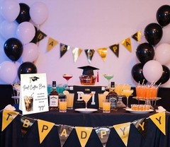 1 PCS Graduation Iced Coffee Bar Table Sign with Stand, 8 x 11 Inch, Graduati…