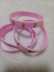 24 Pcs Princess Peach Themed Silicone Wristbands. Cartoon Mario Birthday Party