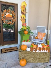 Artificial Life-Sized 3D Hay Bale Realistic Fall Decor Collapsible Prop 22″x38″