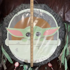Disney Pop Out Piñata Yoda Star Wars The Mandalorian 18 in Circle NWT