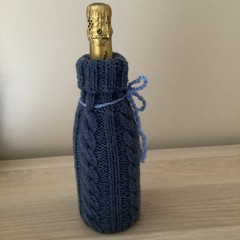 1 New Hand Knitted Blue Cable Pattern Wine Bottle Gift Bag