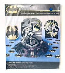 DC Comics – Batman Table Decorating Kit – 3 Pieces Plus Confetti