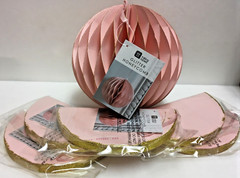6 PCs Talking Tables Glitter Honeycomb Magnetic Pom Poms 8″ Pink NIB