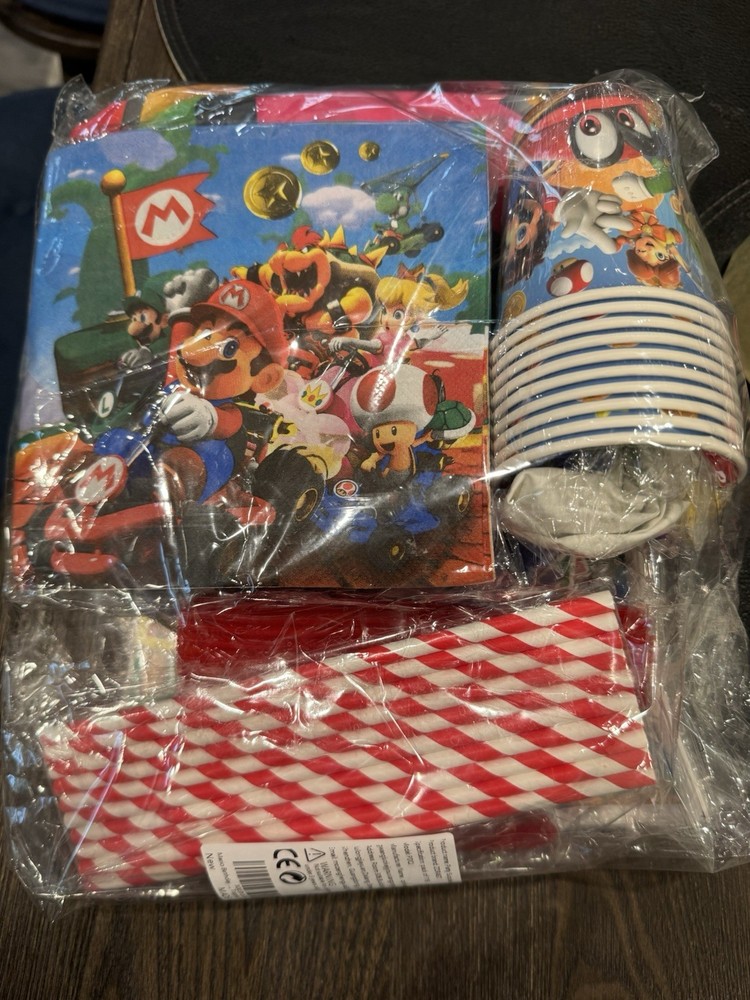 Super Mario Birthday Party Decorations Balloons Tableware Tablecloth Plates Set
