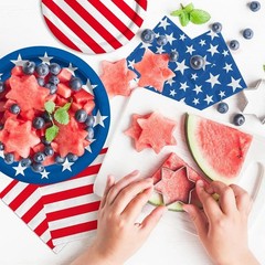 Vibrant Patriotic Party Supplies Set – 50 Dinner & Dessert Plates with Napkins