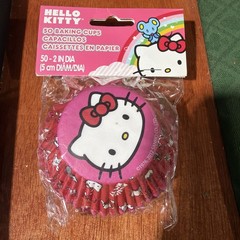 Wilton Sanrio HELLO KITTY 50 Paper Baking Cups For Cupcake New Sealed Retired
