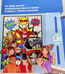 JUSTICE LEAGUE SUPERHERO PARTY KIT ~ Scene Setter Backdrop + 12 Photo Props NEW